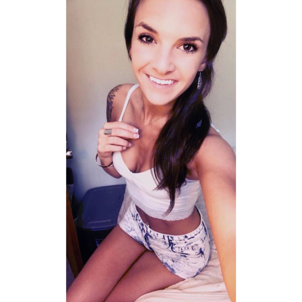 Meet your Posher, Makenzie